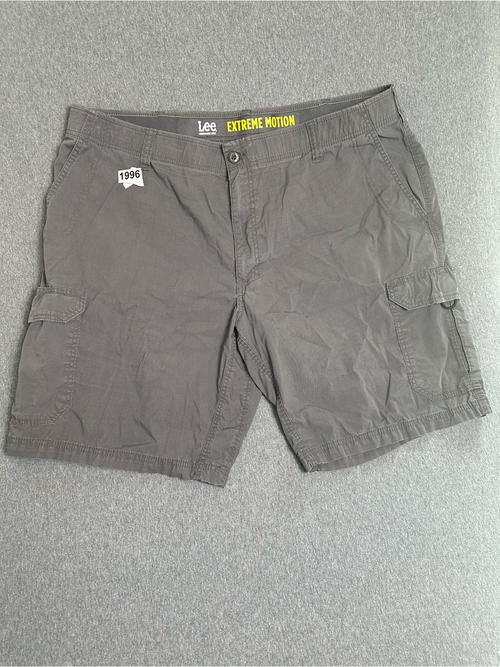 Lee Extreme Motion Men's Dark Gray Cargo Shorts